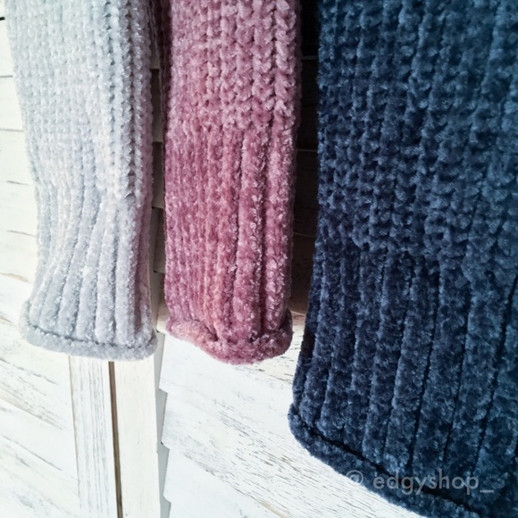 89th & Madison | Scalloped Hem Chenille Sweater - Picture 5 of 5